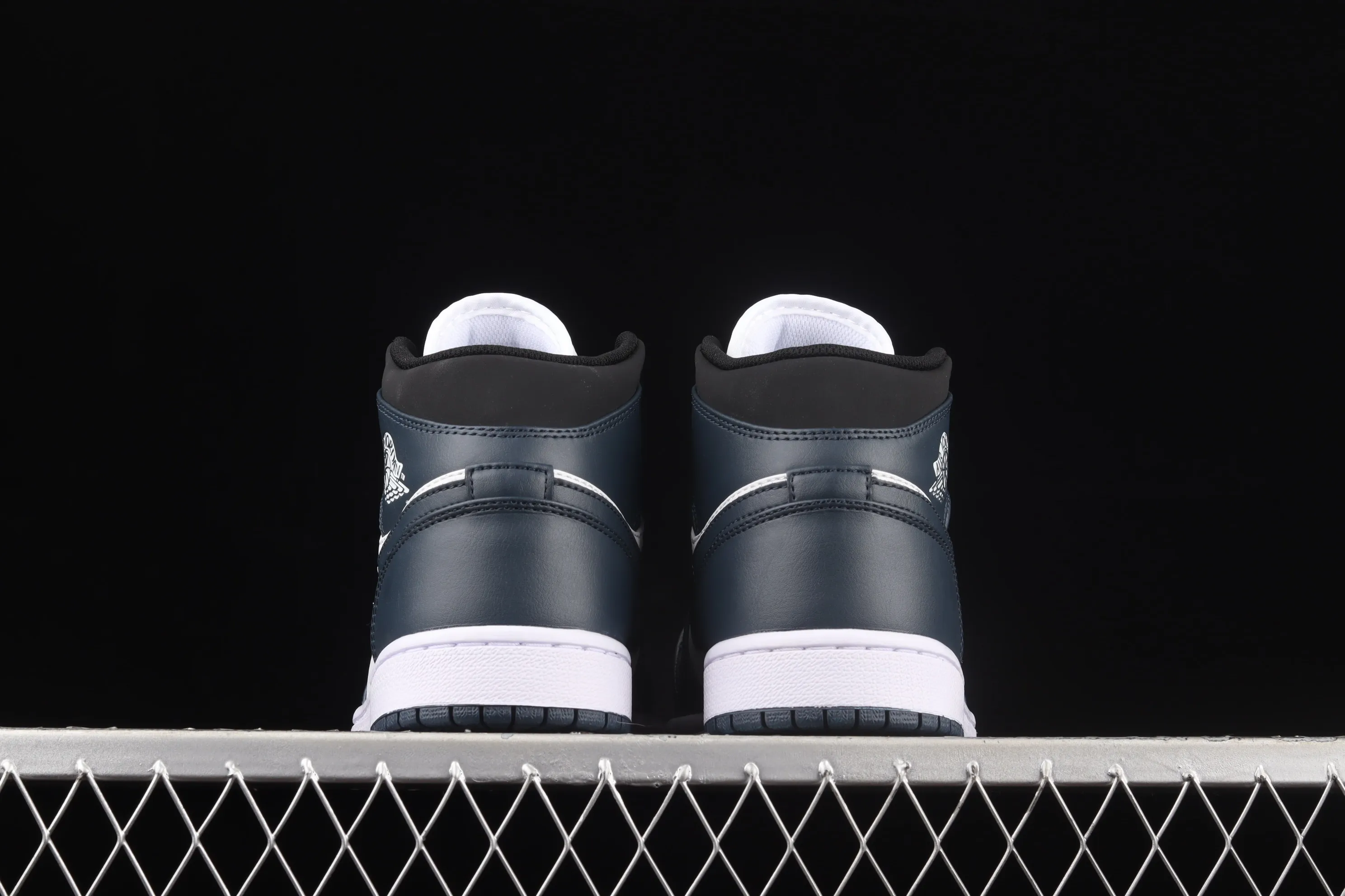 All categories Air Jordan Jordan series basketball shoes Air Jordan 1 Mid Different versions Air Jordan 1 Mid "Dark Teal" AJ1 Qiao 1 Qinglan China basketball shoes 554724-411
